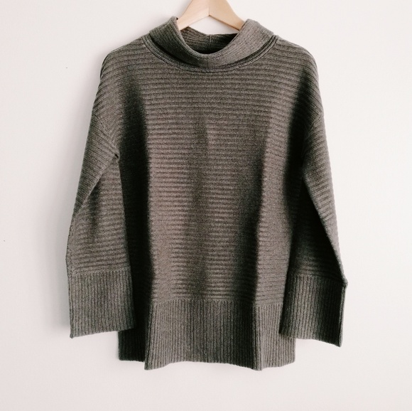 Silk/cashmere boxy gray sweater Halston - Picture 1 of 4
